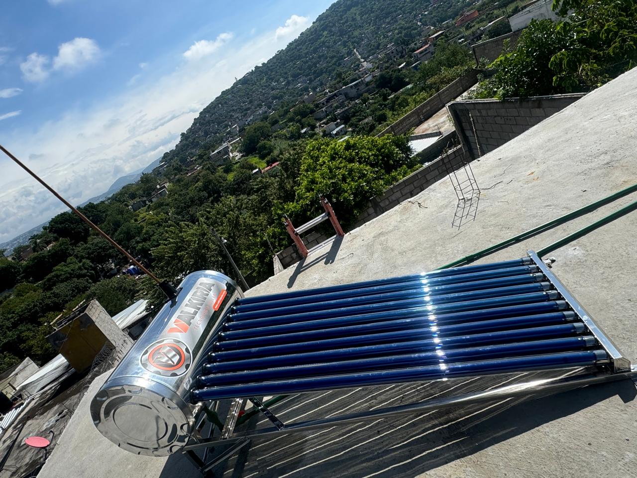 Calentador solar de base baja modelo 2