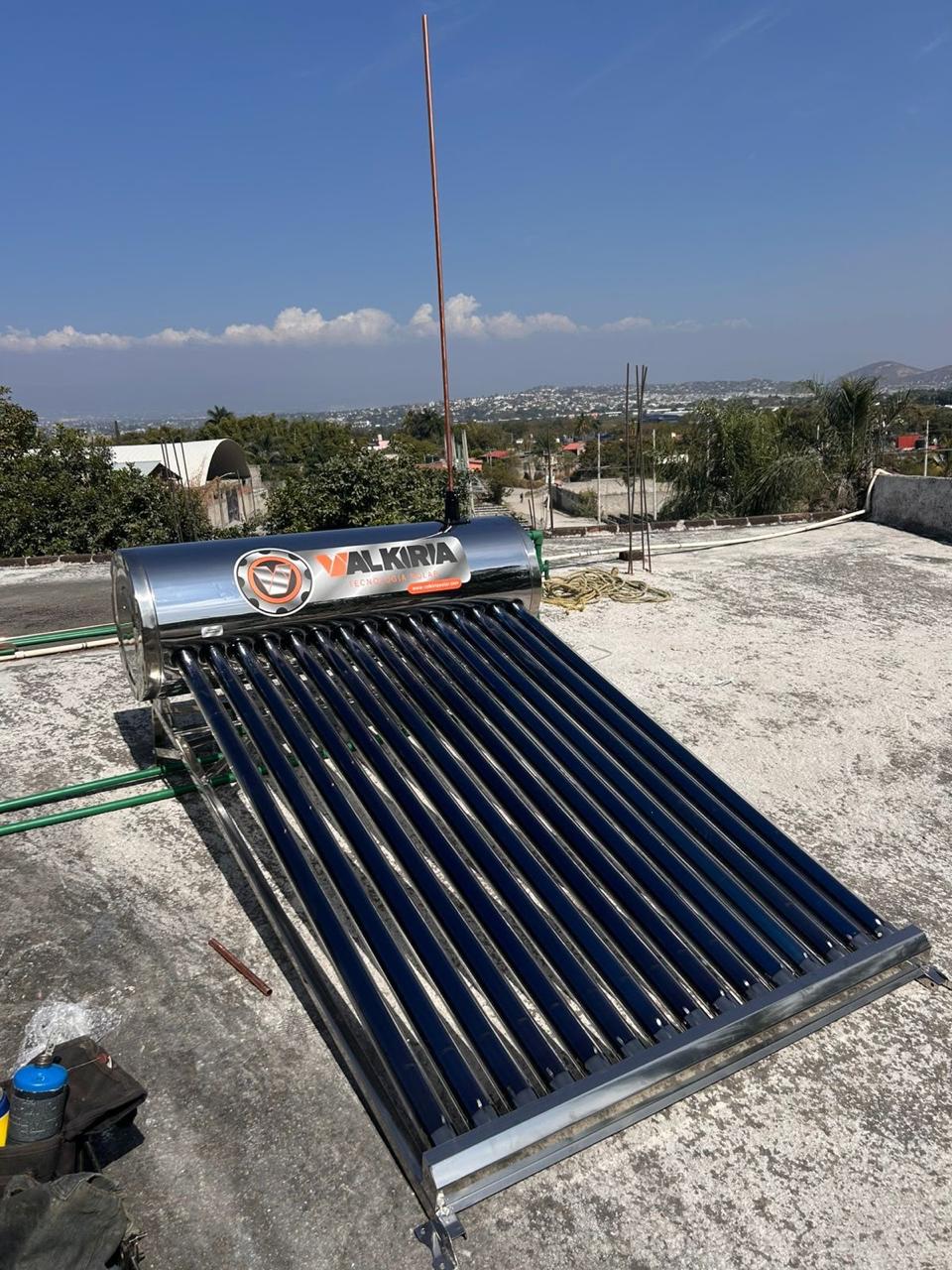 Calentador solar de base baja modelo 3